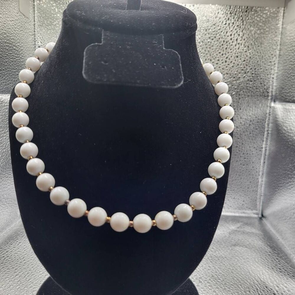 Vintage 50s White Beaded Choker Collar Necklace - 19"